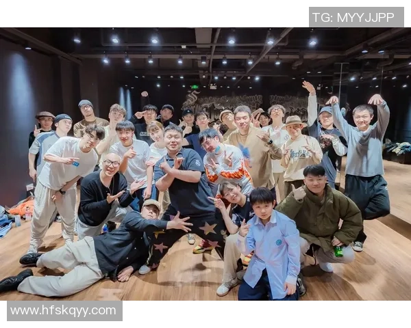 全国街舞大赛点评南京街舞队的团队意识与表现分析 全国街舞大赛点评南京街舞队的团队意识与表现分析